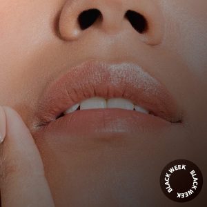 Relleno y delineado de labios